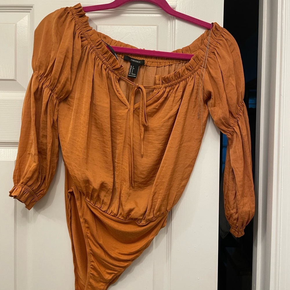 Forever21 off the shoulder bodysuit